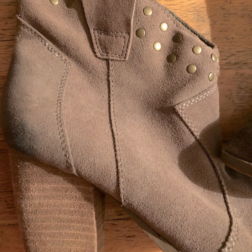 Studded Distressed Look Booties - Picture 2 of 9